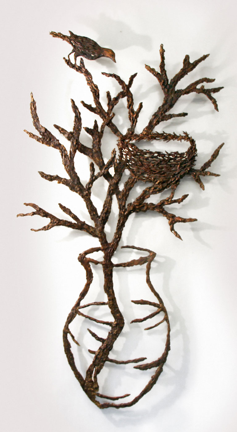 <em>Her Nest</em>, 2011. Cast bronze, 51 x 28 in. (130 x 70 cm)